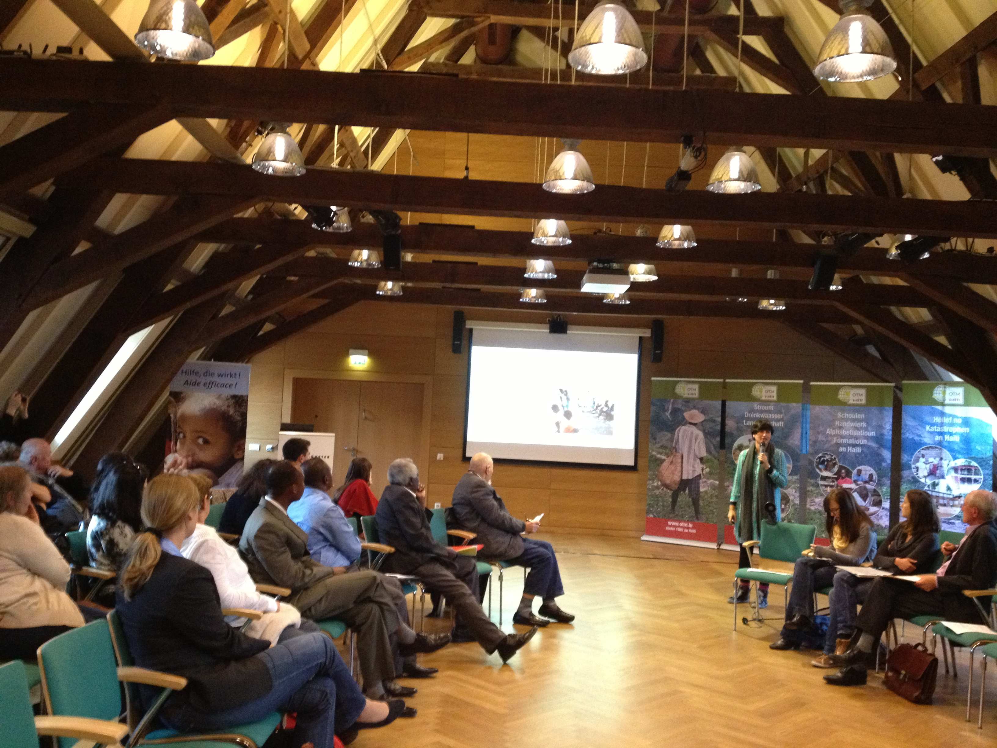 Vortrag Selbsthilfegruppen in haiti in der Abtei Neumünster